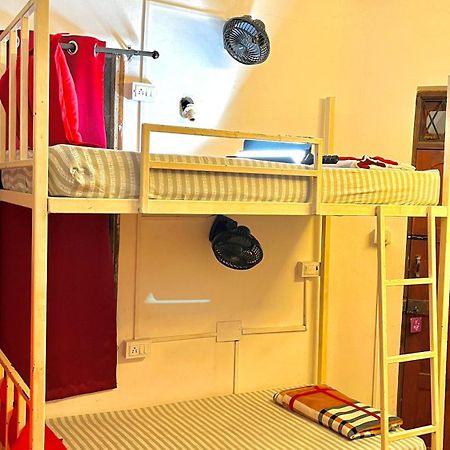 Mitra Hostel Vagator Eksteriør billede